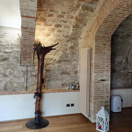 La Grotta Etrusca Guests House *