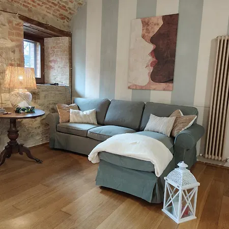 La Grotta Etrusca Guests House