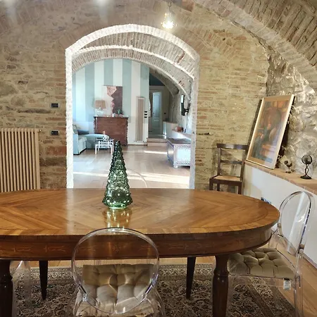 Il Pollaio Guests House *